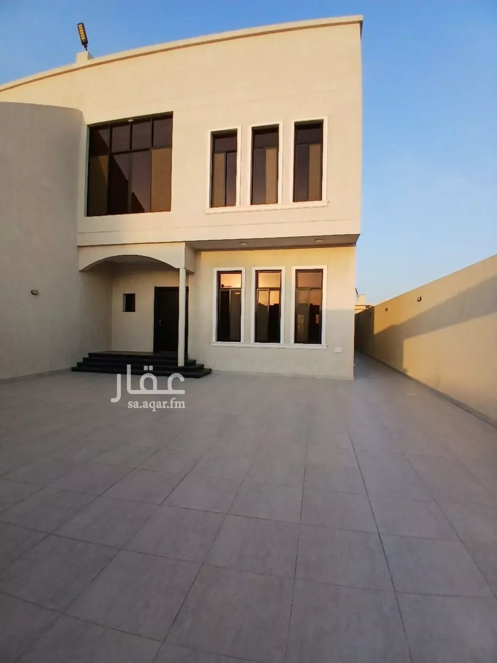 فيلا 9 غرف في الصوارى 1