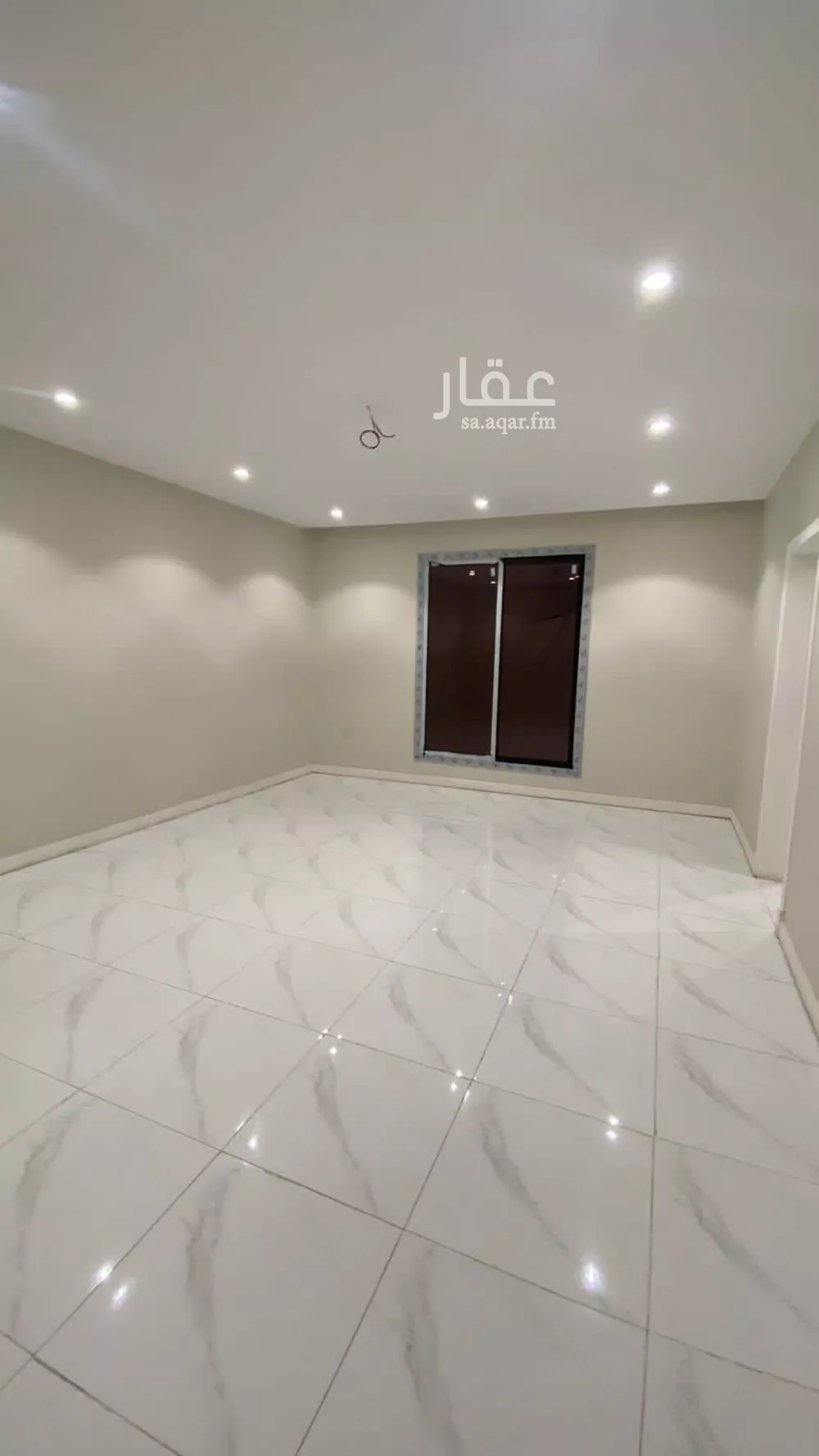 شقة 5 غرف في الواحة 3