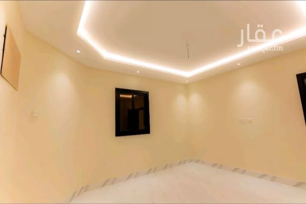 شقة 4 غرف في الواحة 5