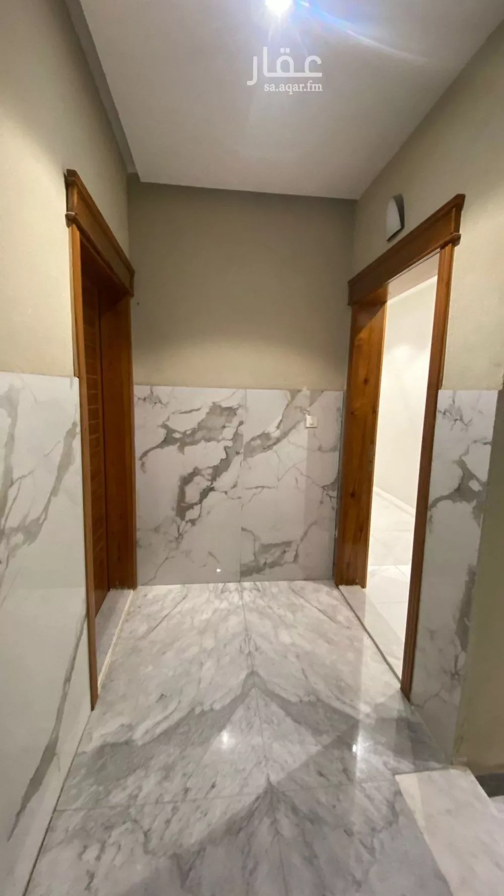 شقة 5 غرف في الواحة 1