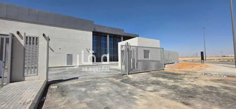 مستودع 3055 م² في الرياض 5