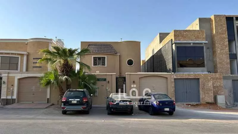 فيلا 6 غرف في الملقا 1