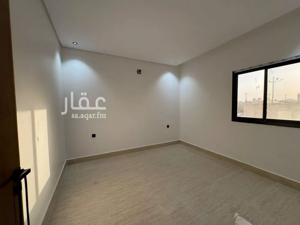 فيلا 6 غرف في طويق 3