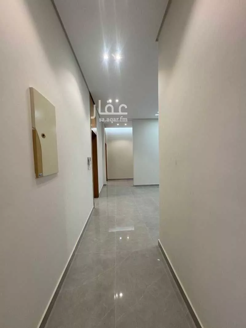 شقة 5 غرف في النزهة 4