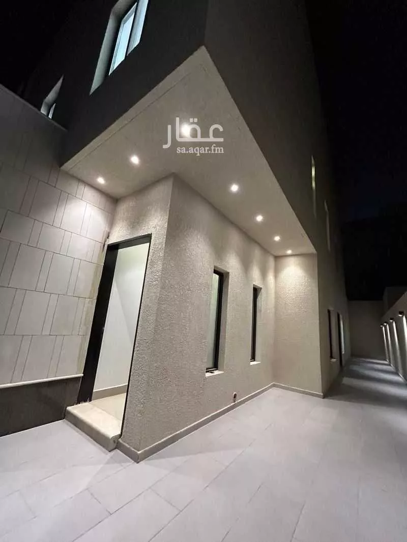 5 bedroom villa in Al Rimal 4