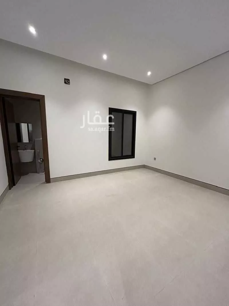 5 bedroom villa in Al Rimal 1