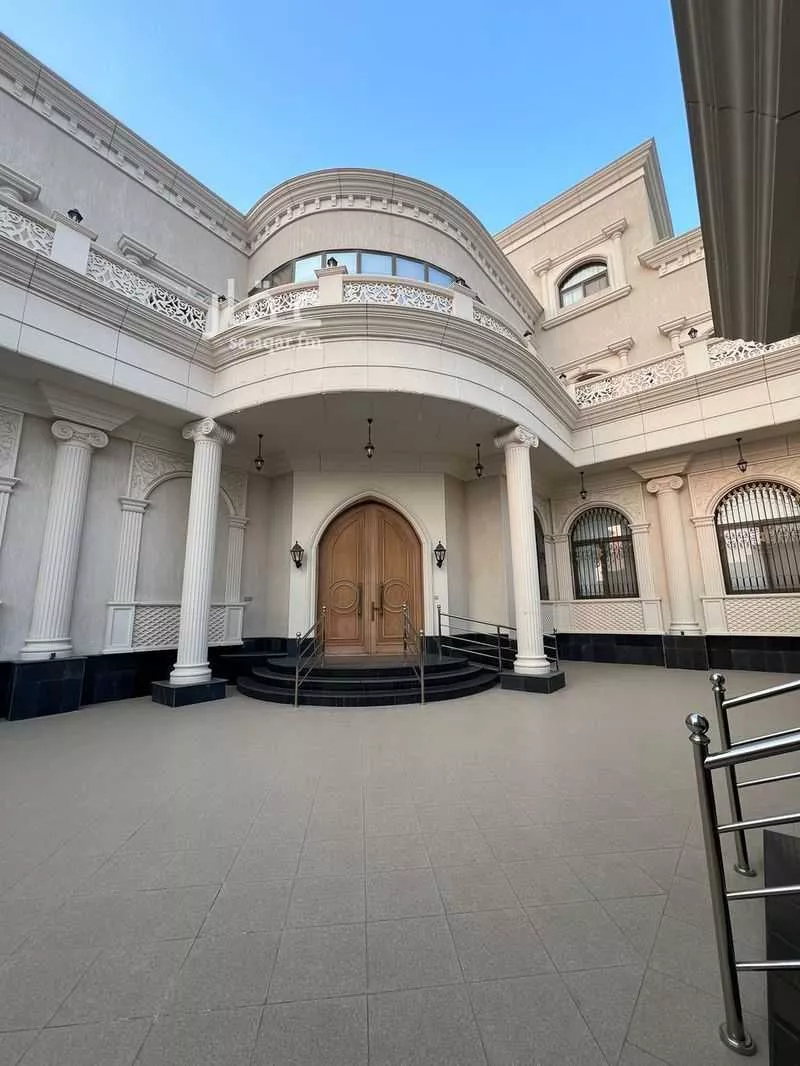 فيلا 9 غرف في الشراع 3