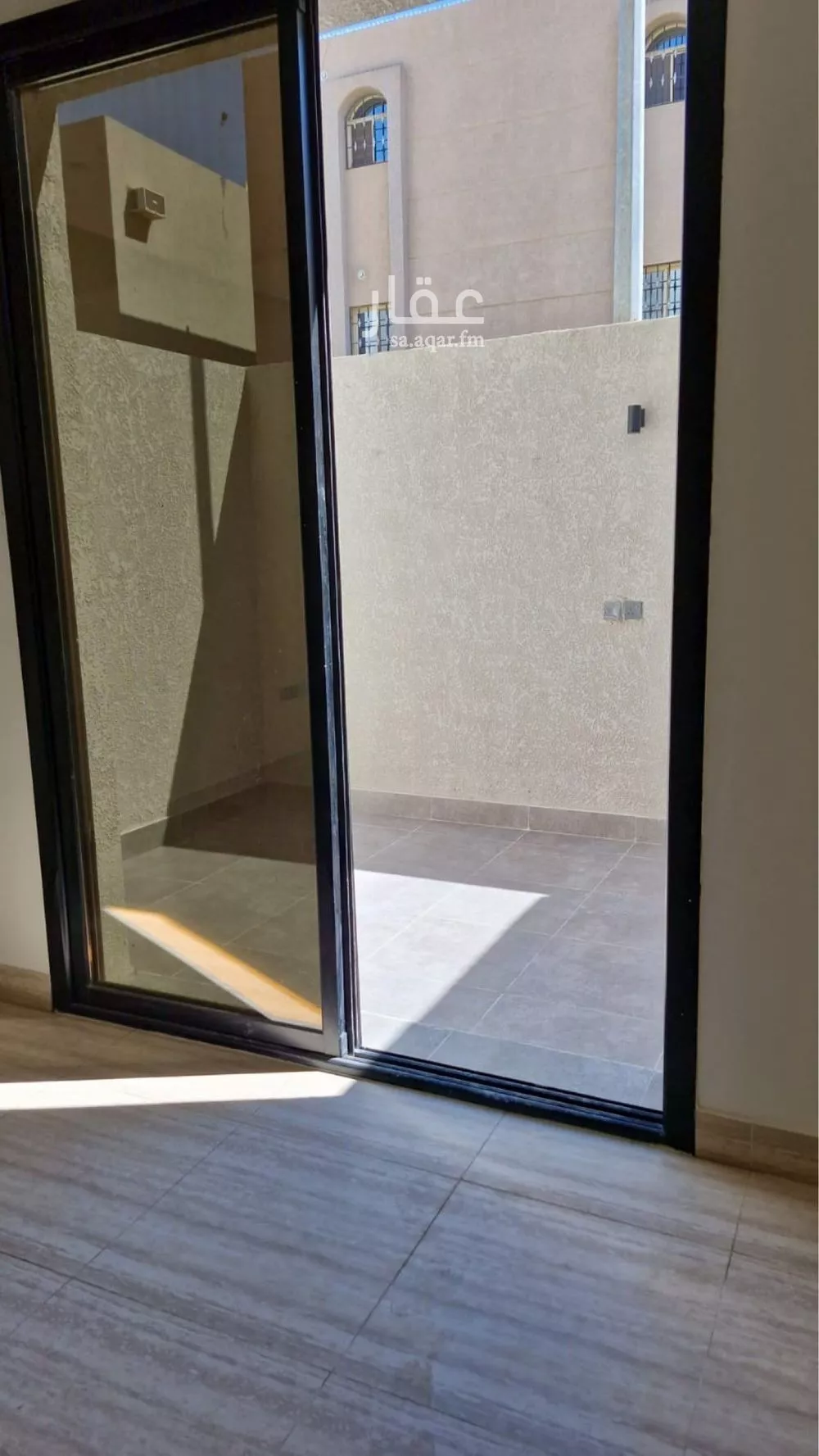 شقة 3 غرف في الرمال 4