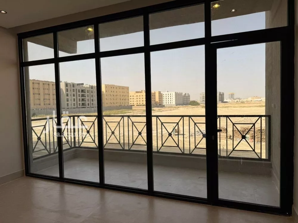 5 bedroom apartment in Al Hamra, Eastern Province 5
