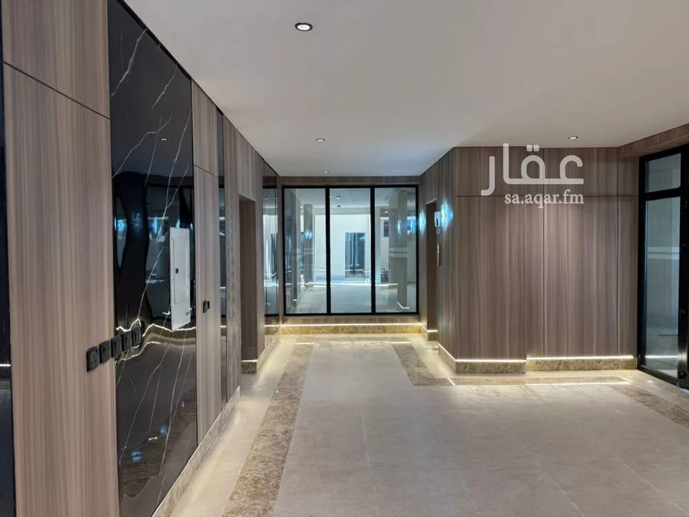 شقة 5 غرف في الحمرا 2