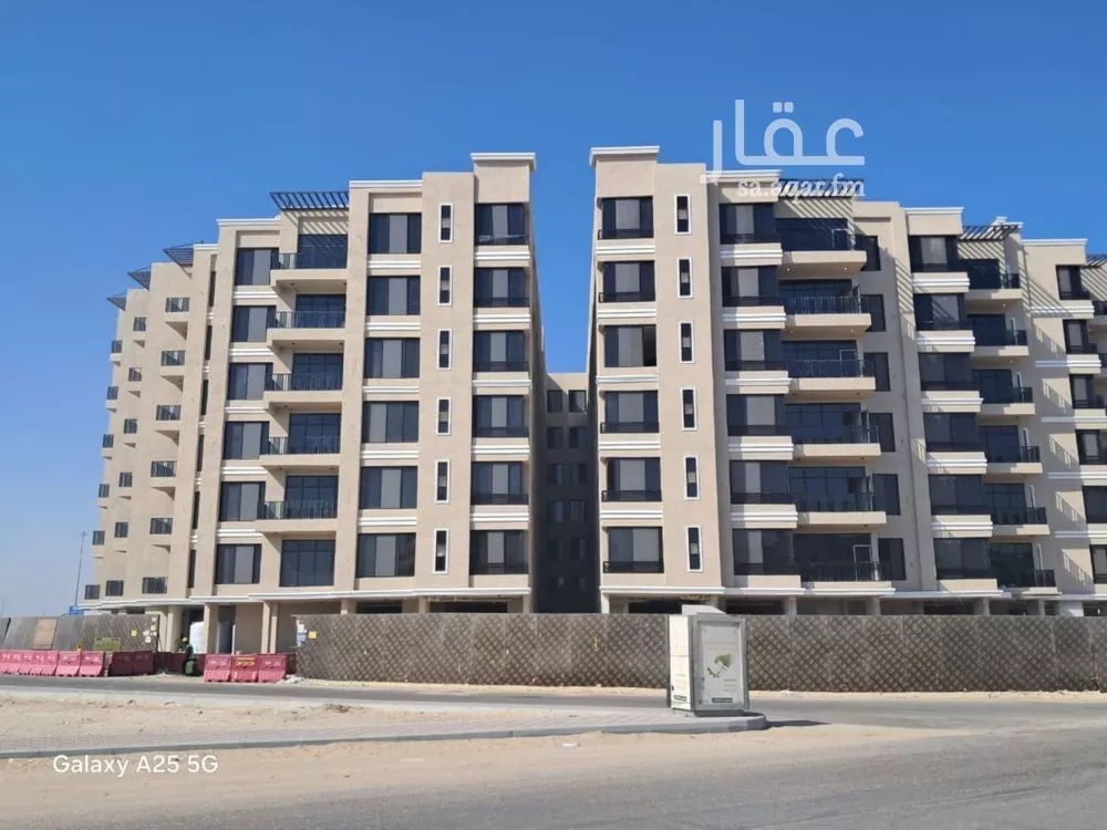 5 bedroom apartment in Taibah 4