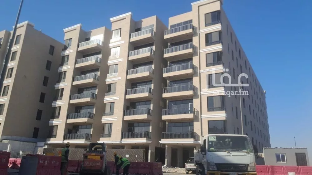 5 bedroom apartment in Taibah 4