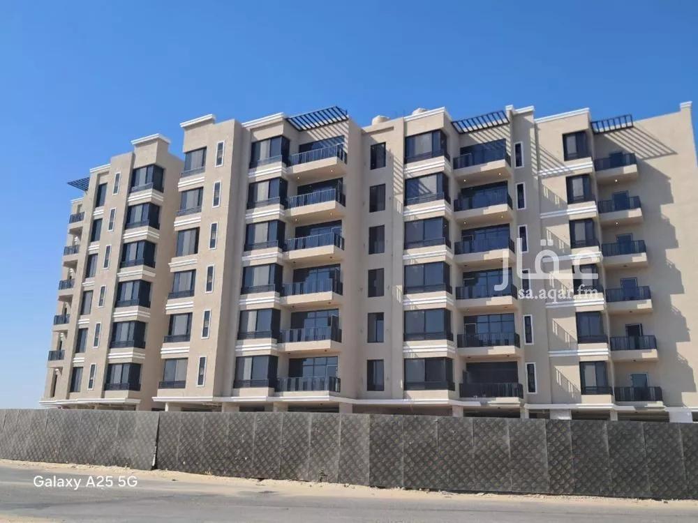 5 bedroom apartment in Taibah, Eastern Province 6