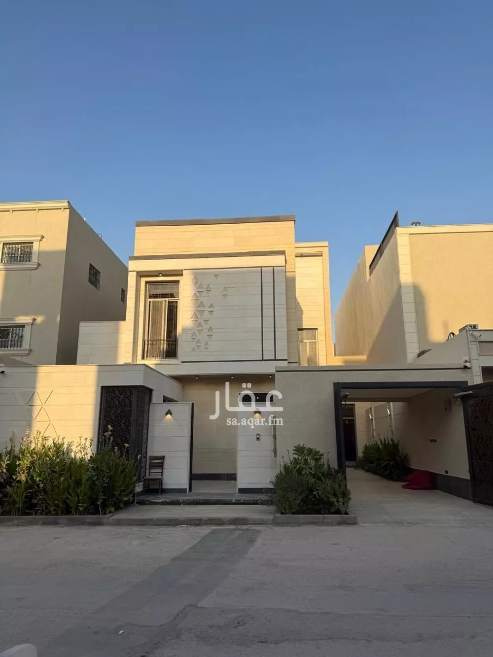 5 bedroom villa in Al Mahdiyyah 1