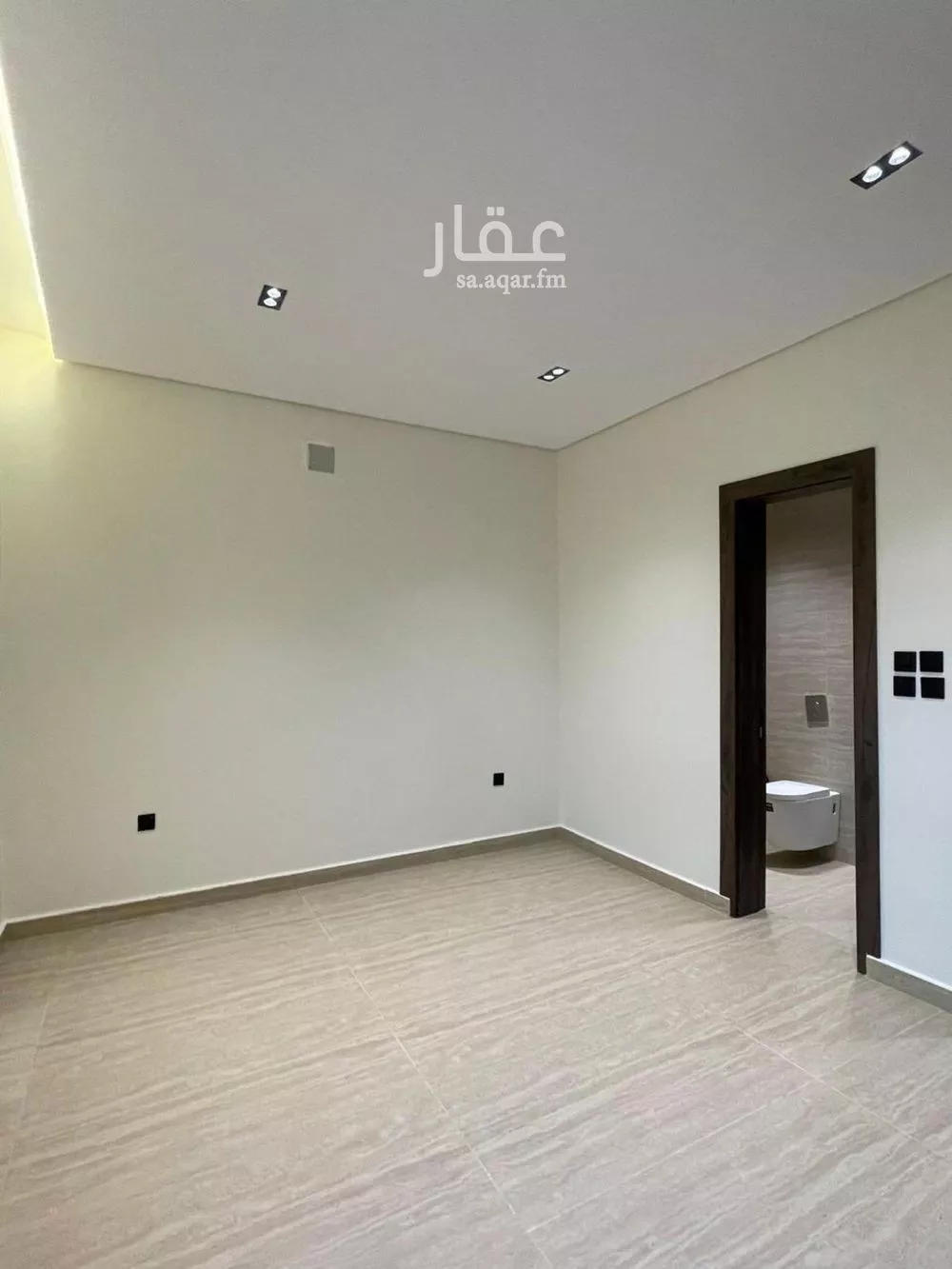 3 bedroom floor in As Suwaidi Al Gharabi 5