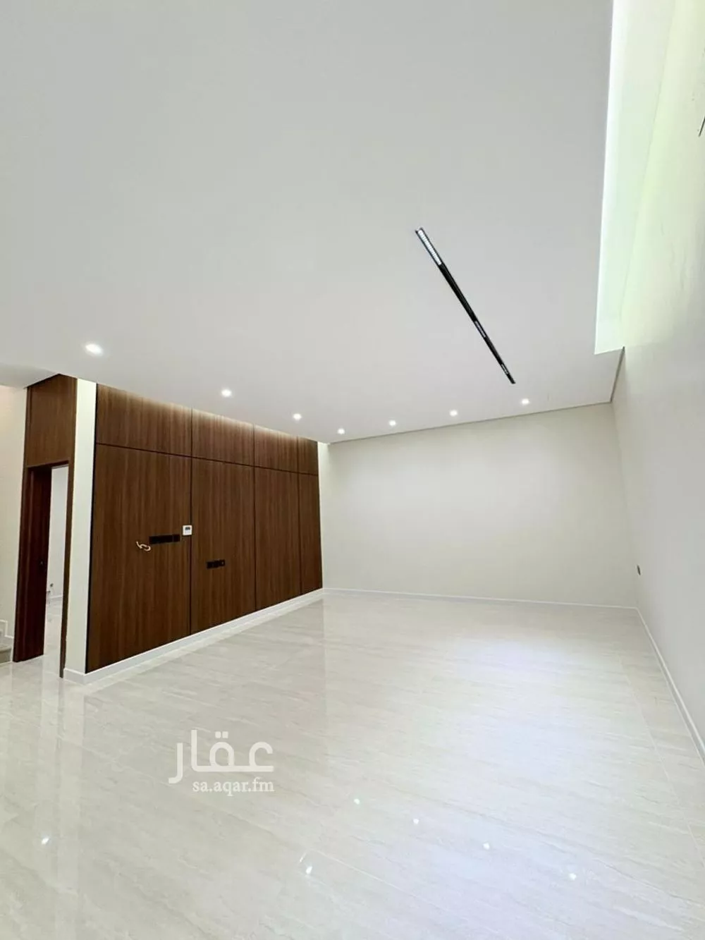 فيلا 6 غرف في المهدية 5