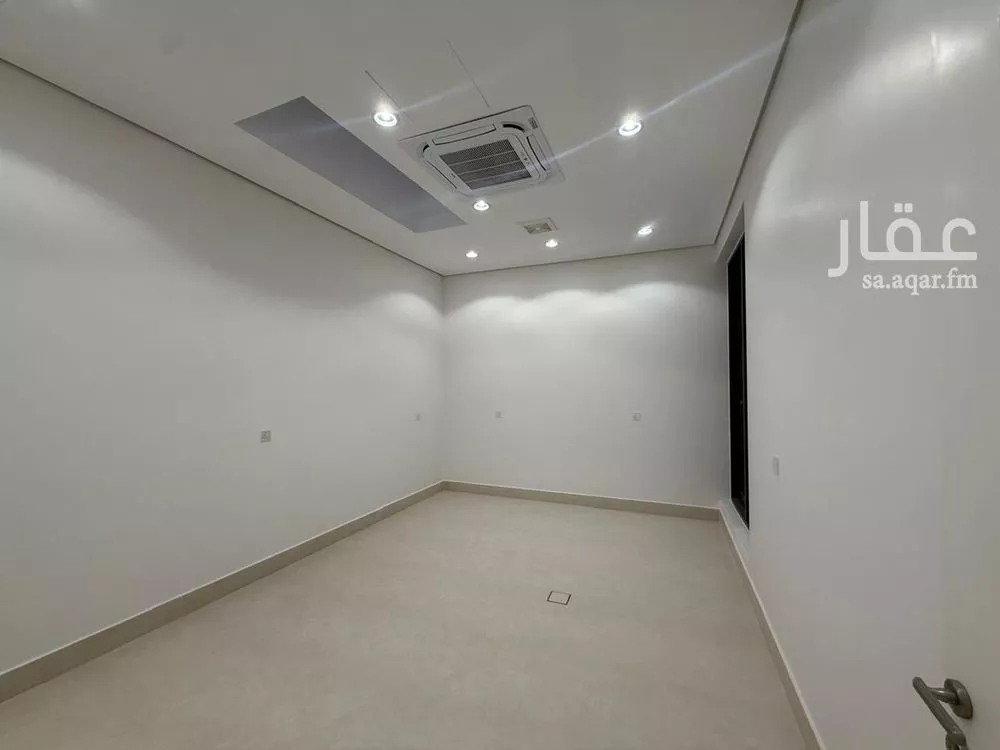 فيلا 5 غرف في المهدية 4