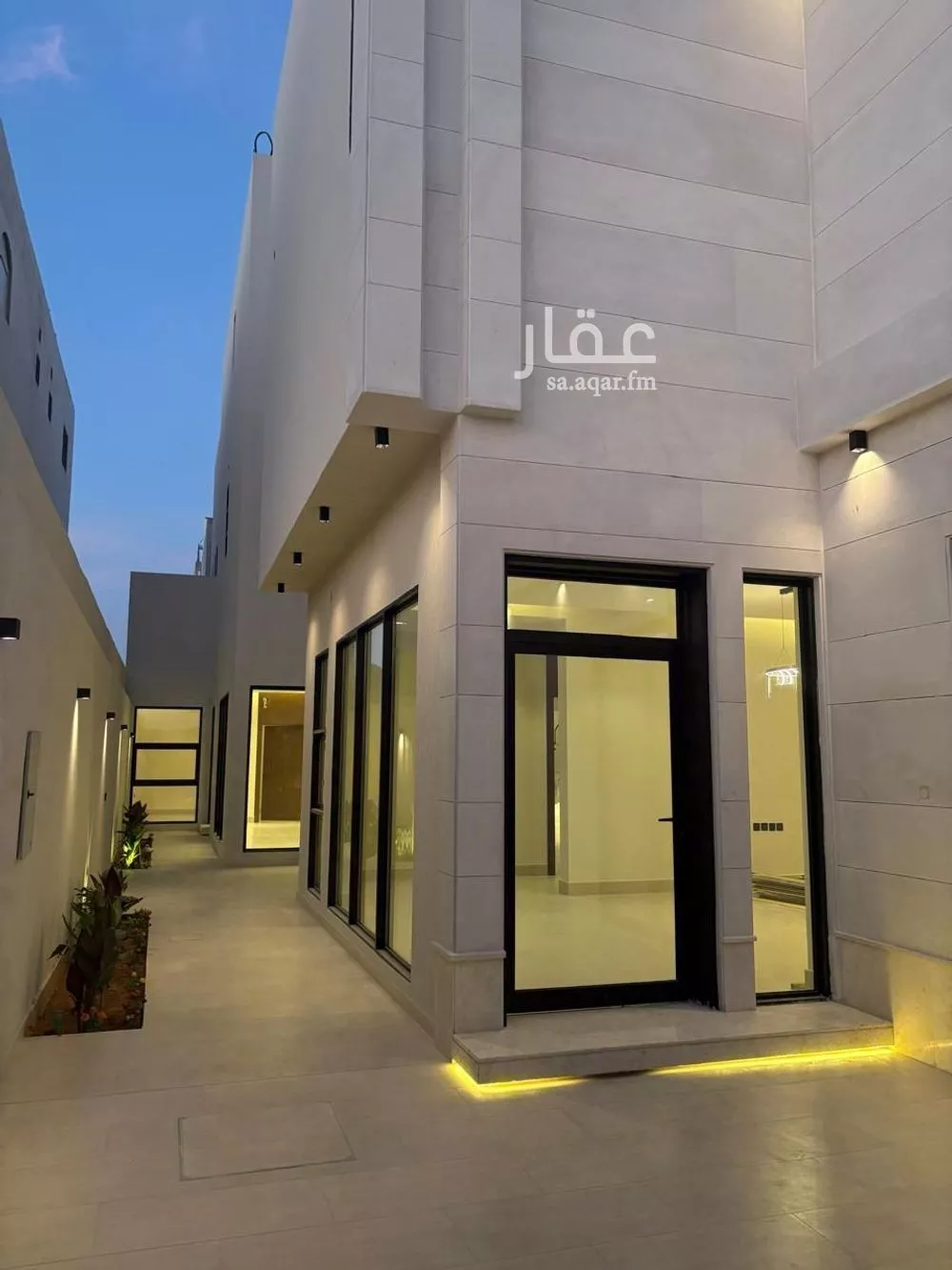 6 bedroom villa in Al Mahdiyyah 2