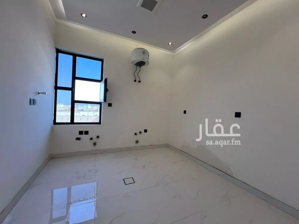 5 bedroom apartment in Dhahrat Namar, Riyadh 15