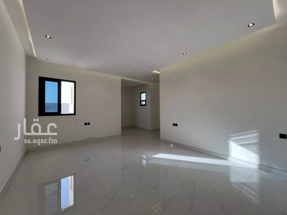 5 bedroom apartment in Dhahrat Namar, Riyadh 17