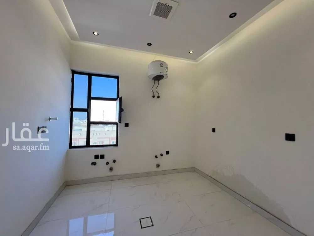 5 bedroom apartment in Dhahrat Namar, Riyadh 14