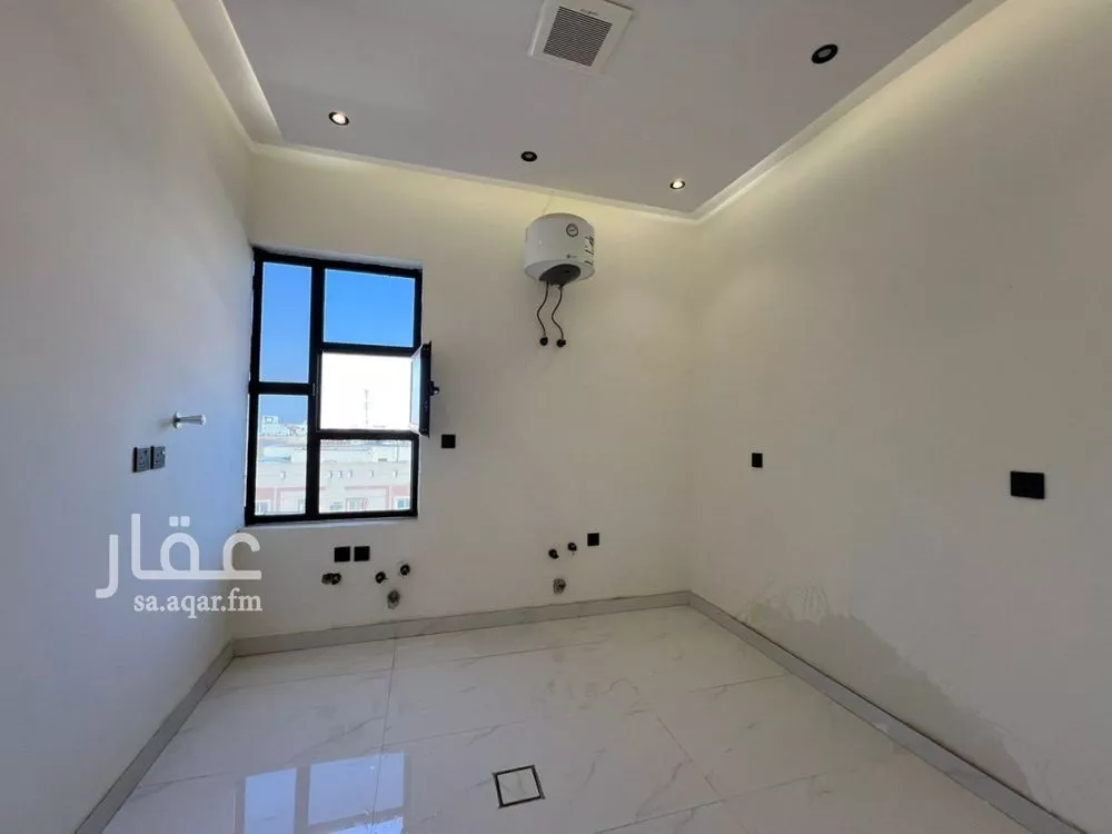 5 bedroom apartment in Dhahrat Namar, Riyadh 16