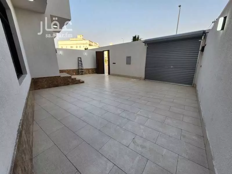 فيلا 16 غرف في الصالحية 4