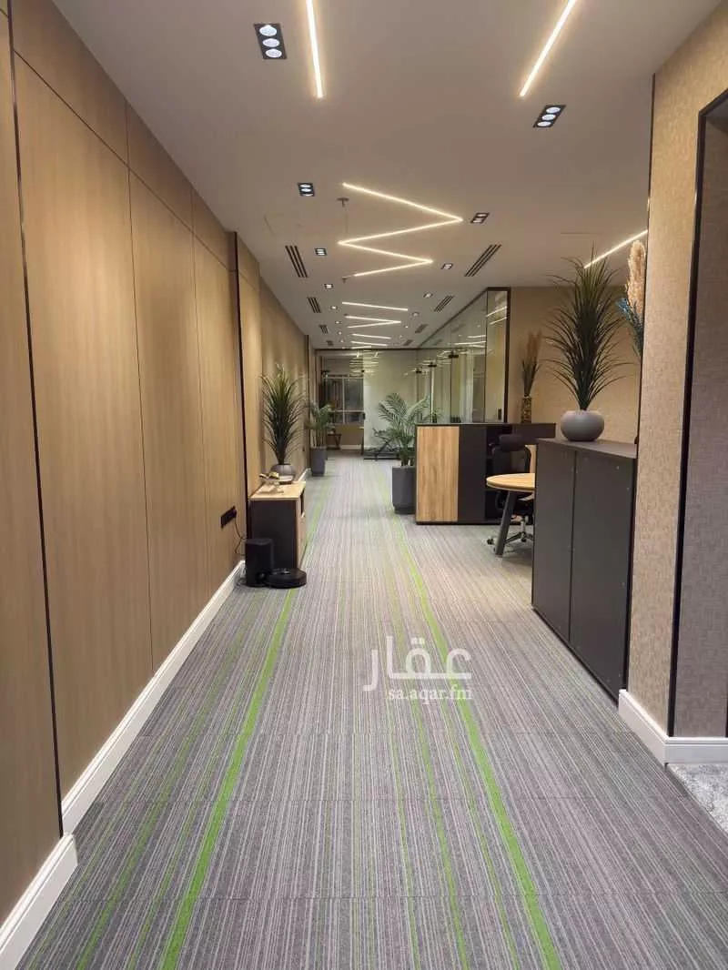 18 bedroom office in Al Yarmouk, Riyadh 7
