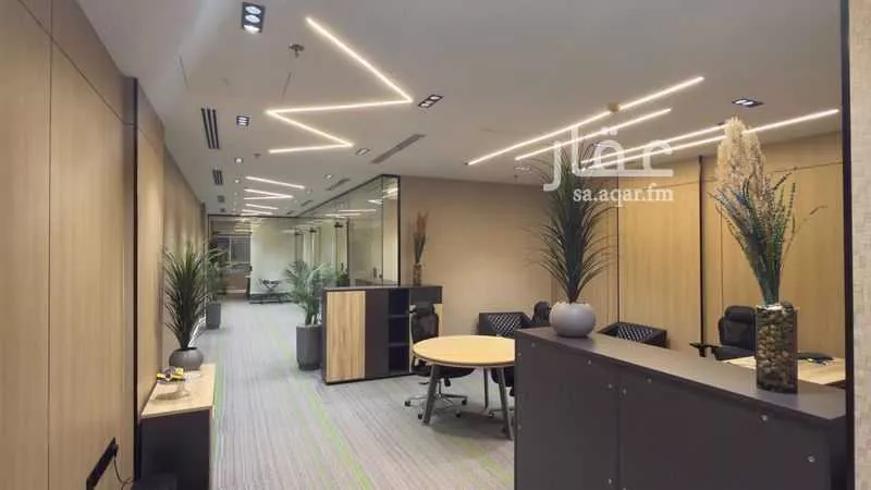 18 bedroom office in Al Yarmouk, Riyadh 8