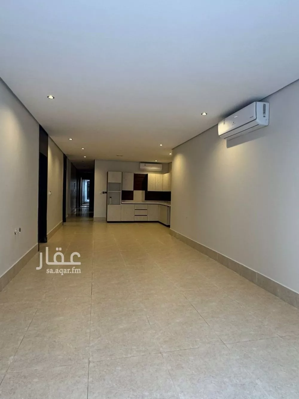 شقة 4 غرف في الحمرا 1