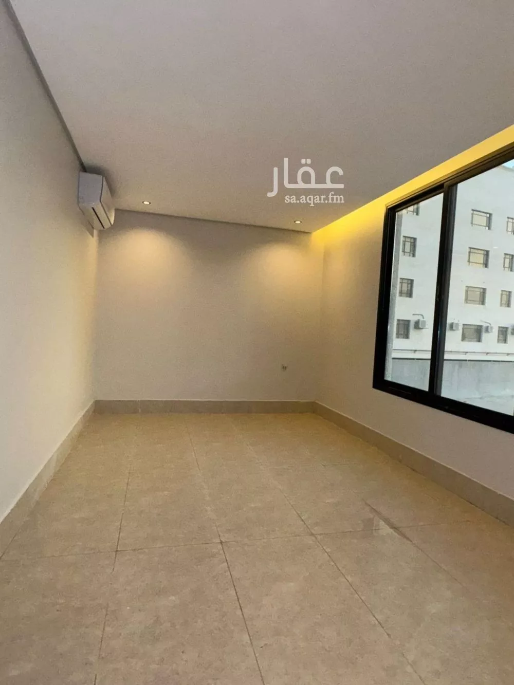 شقة 5 غرف في الحمرا 2