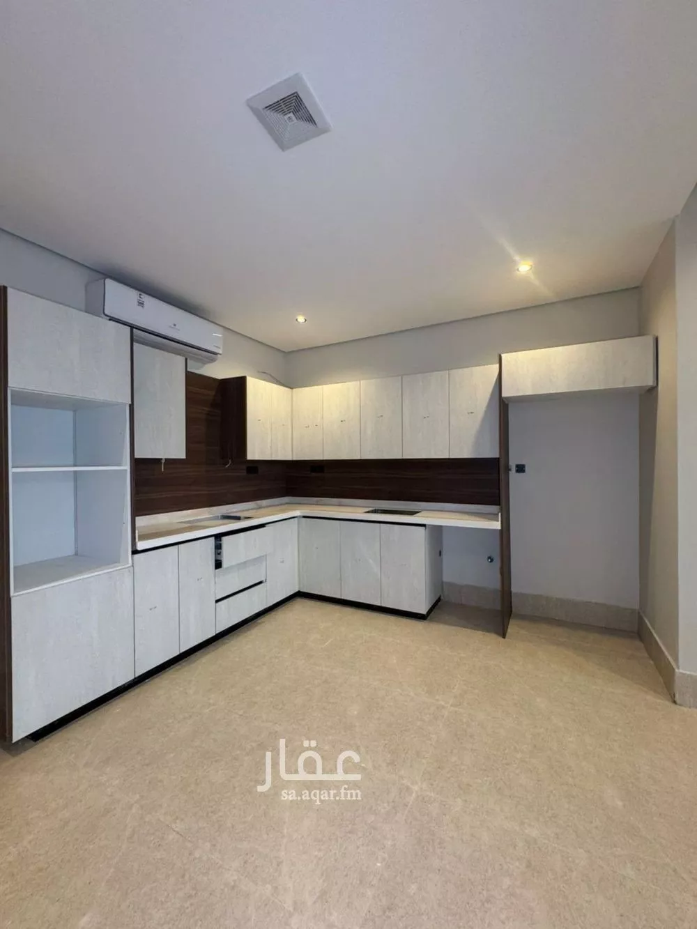 شقة 5 غرف في الحمرا 4