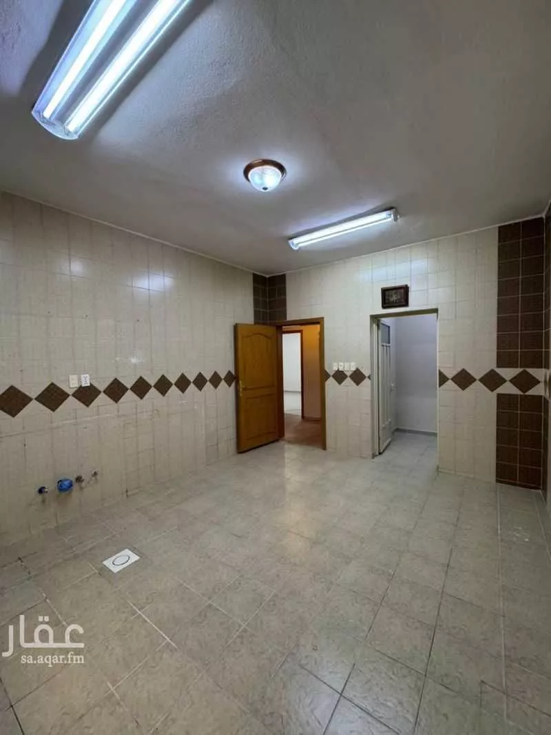 4 bedroom apartment in Badr, Eastern Province 7
