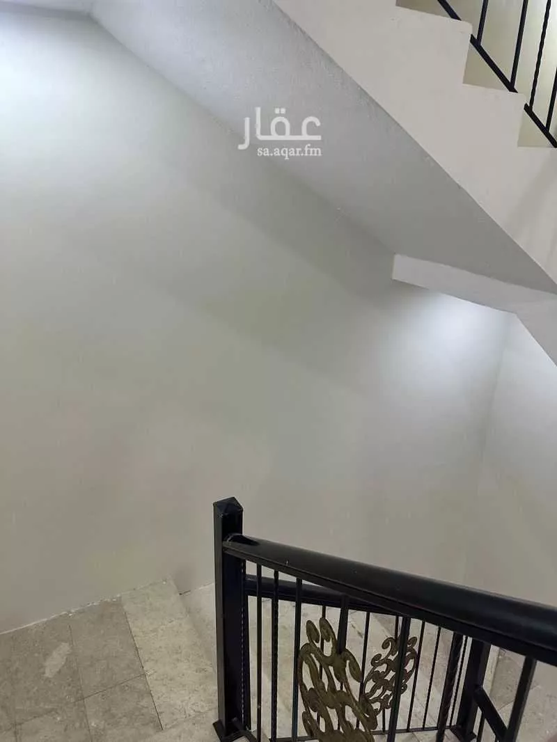 6 bedroom villa in Dahiat King Fahd 2