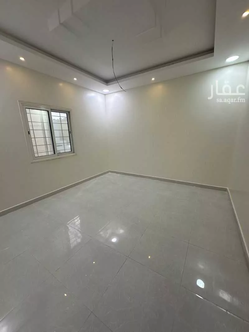 6 bedroom villa in Dahiat King Fahd 3