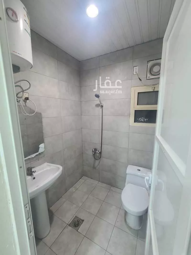 2 bedroom apartment in Al Aqrabiyah, Eastern Province 9
