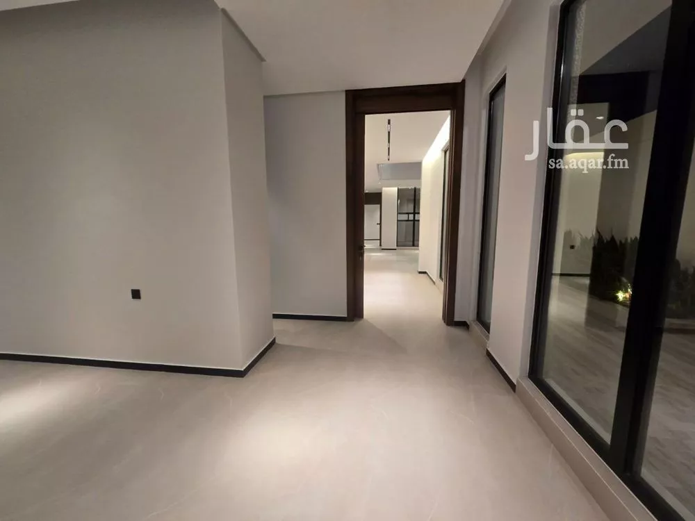 فيلا 6 غرف في العارض 2