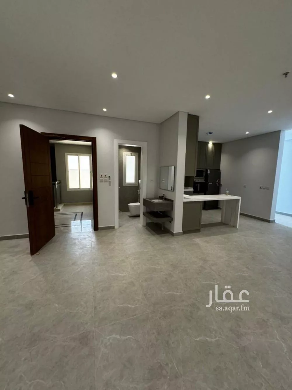 شقة 3 غرف في العارض 3