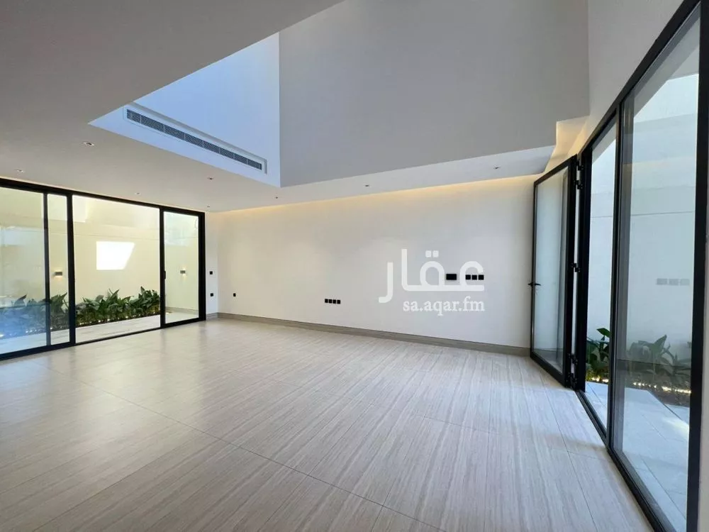 6 bedroom villa in Al Narjis 1