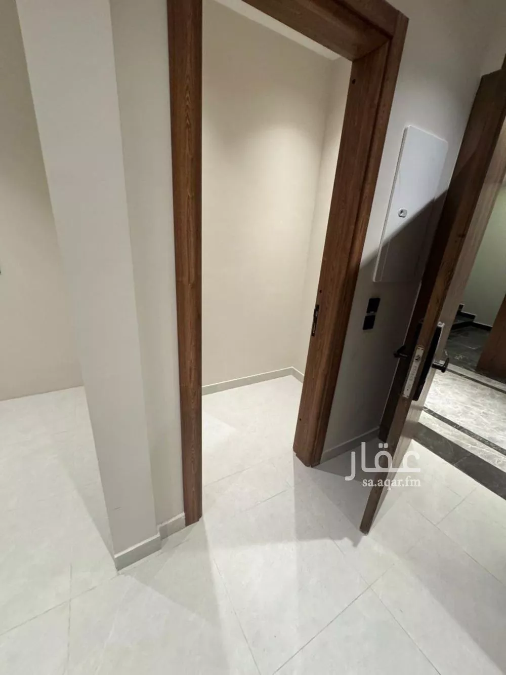 شقة 3 غرف في النرجس 4