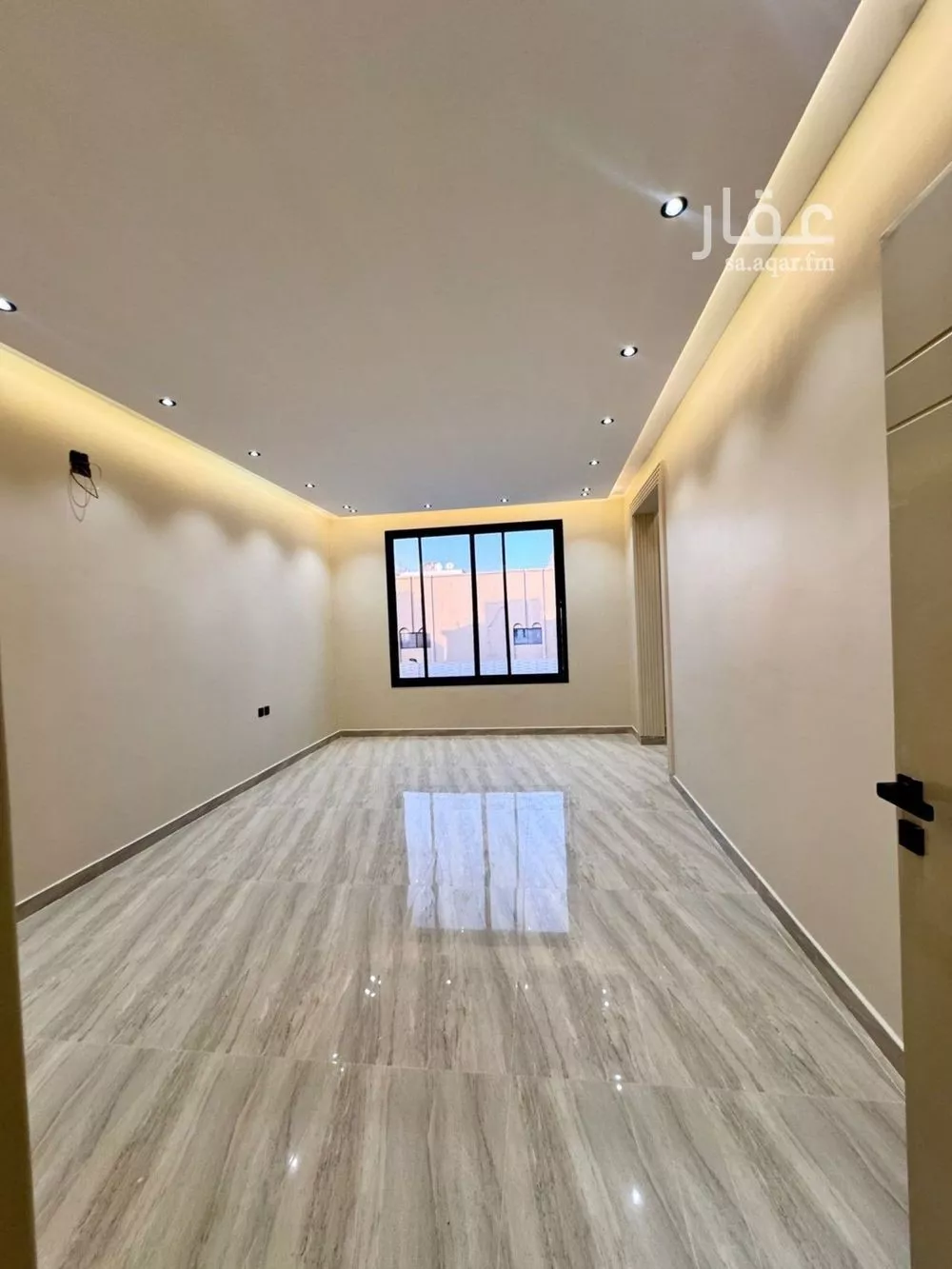 فيلا 6 غرف في العريجاء الغربية 3