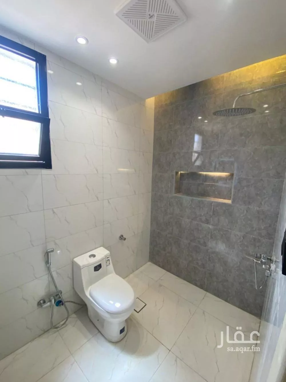 دور 5 غرف في عكاظ 2