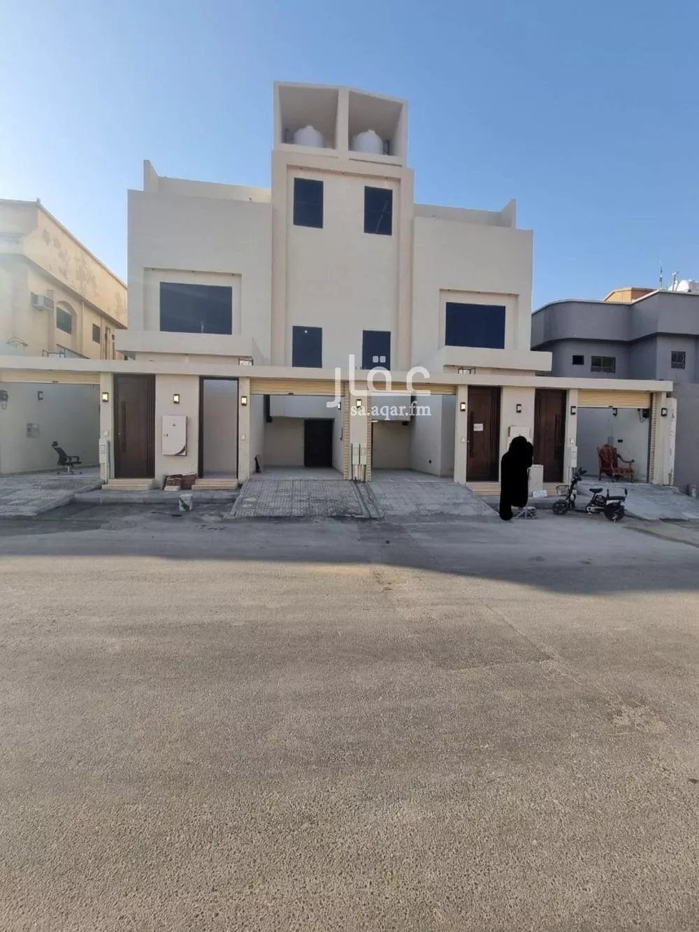 6 bedroom floor in Al Zahrah 1