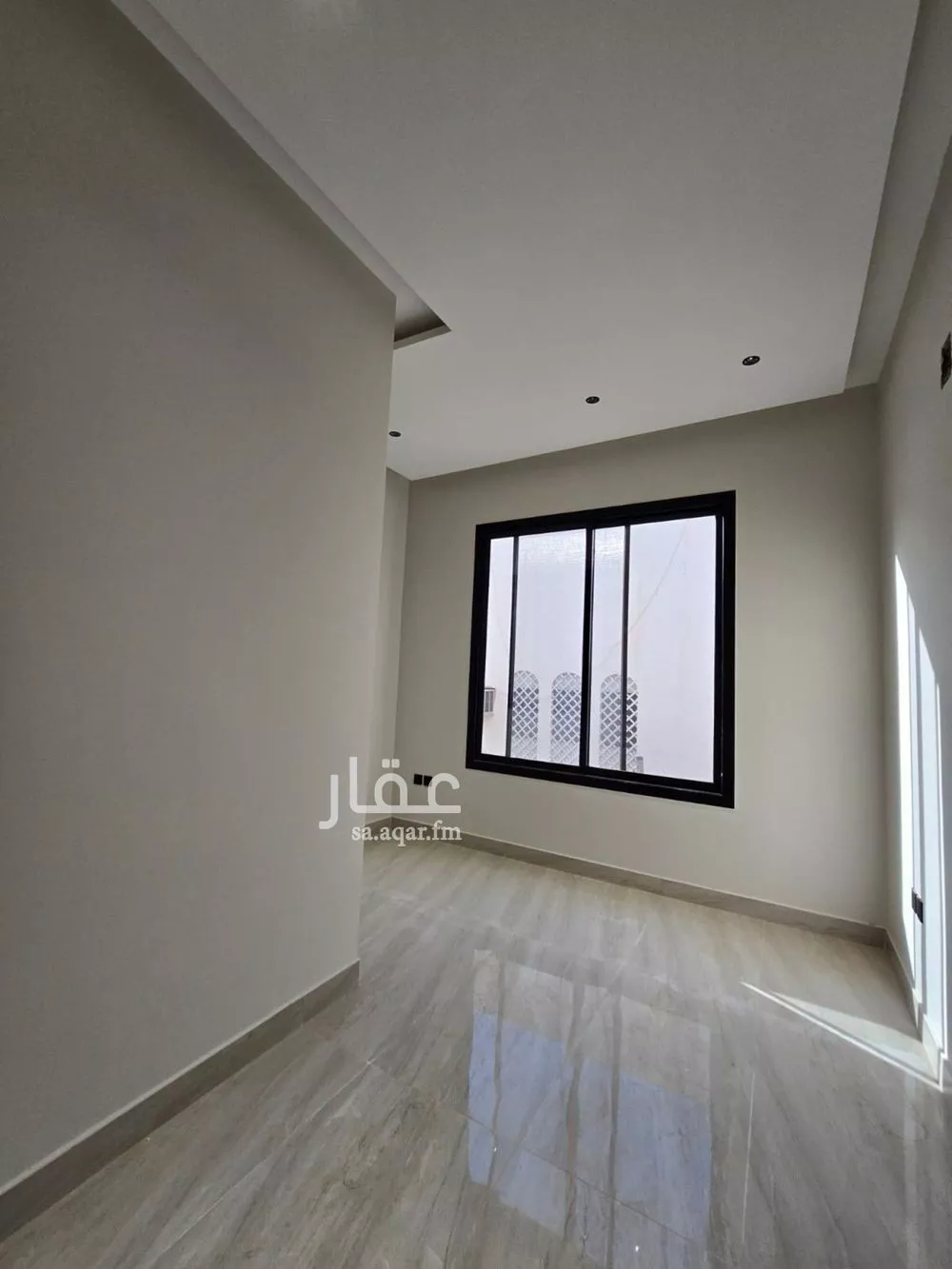 6 bedroom floor in Al Zahrah 5
