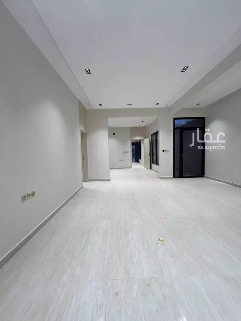 6 bedroom floor in Badr 4