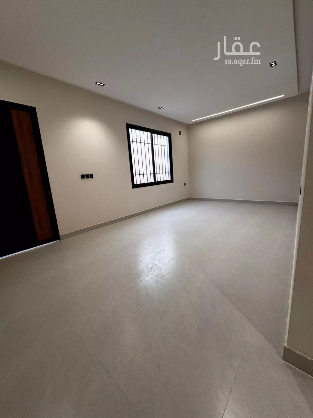 شقة 4 غرف في عكاظ 4