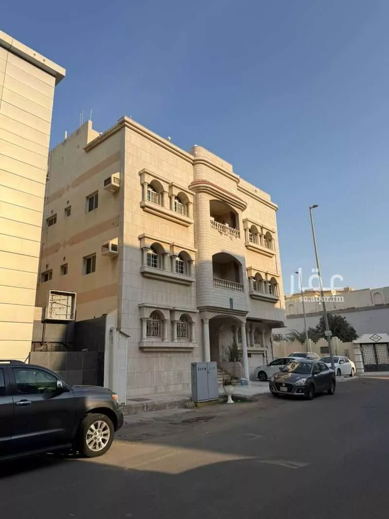 400 sqm building in Al Rawdah 2