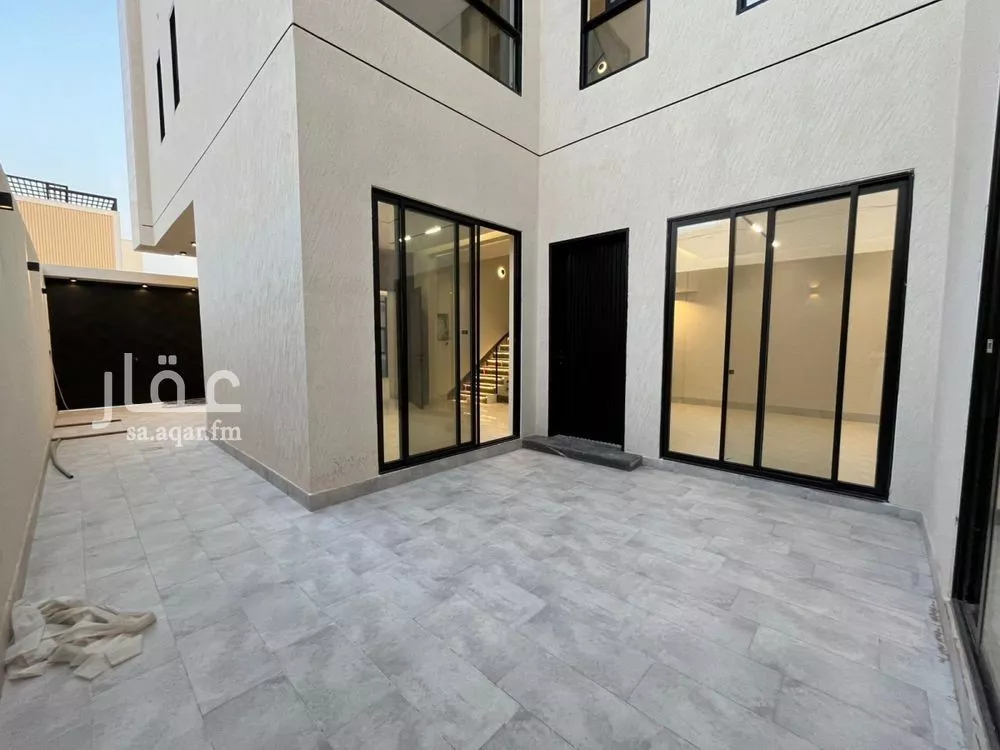 5 bedroom villa in Al Mahdiyyah 5