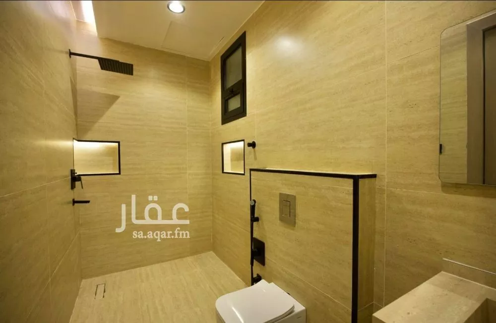 فيلا 4 غرف في الخليج 3