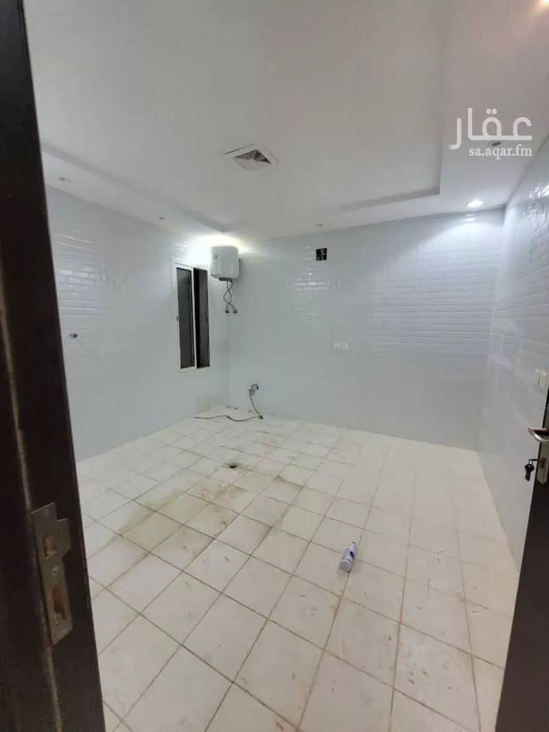 4 bedroom floor in Badr 5